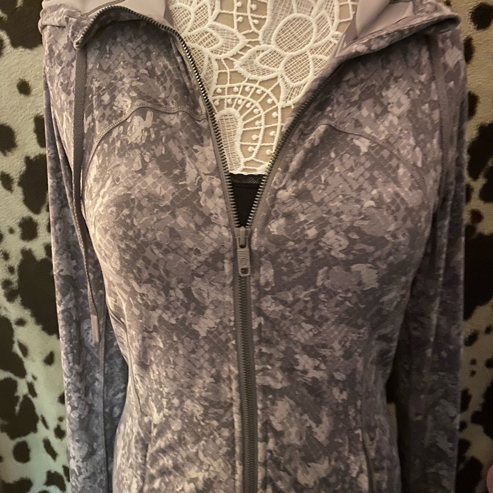Lululemon Athletica Gray Patterned define Jacket